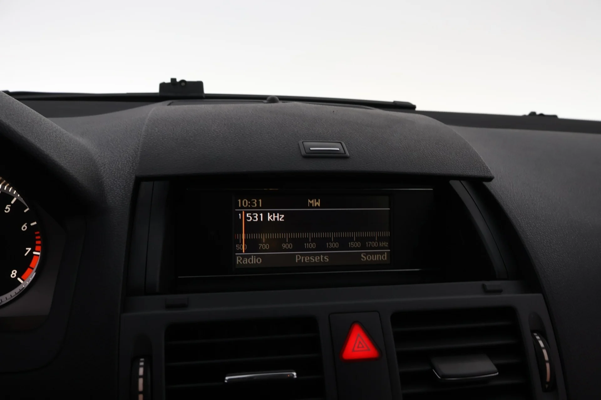 Car Image - SMsHdqU7bju599gQTtjmp