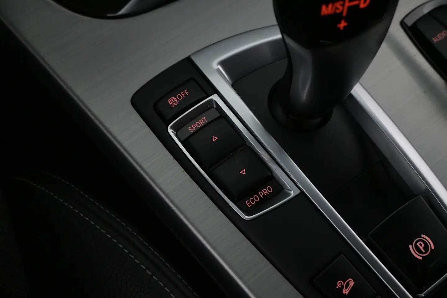 Car Image - jaq1CROSTet8S5oX10YG0