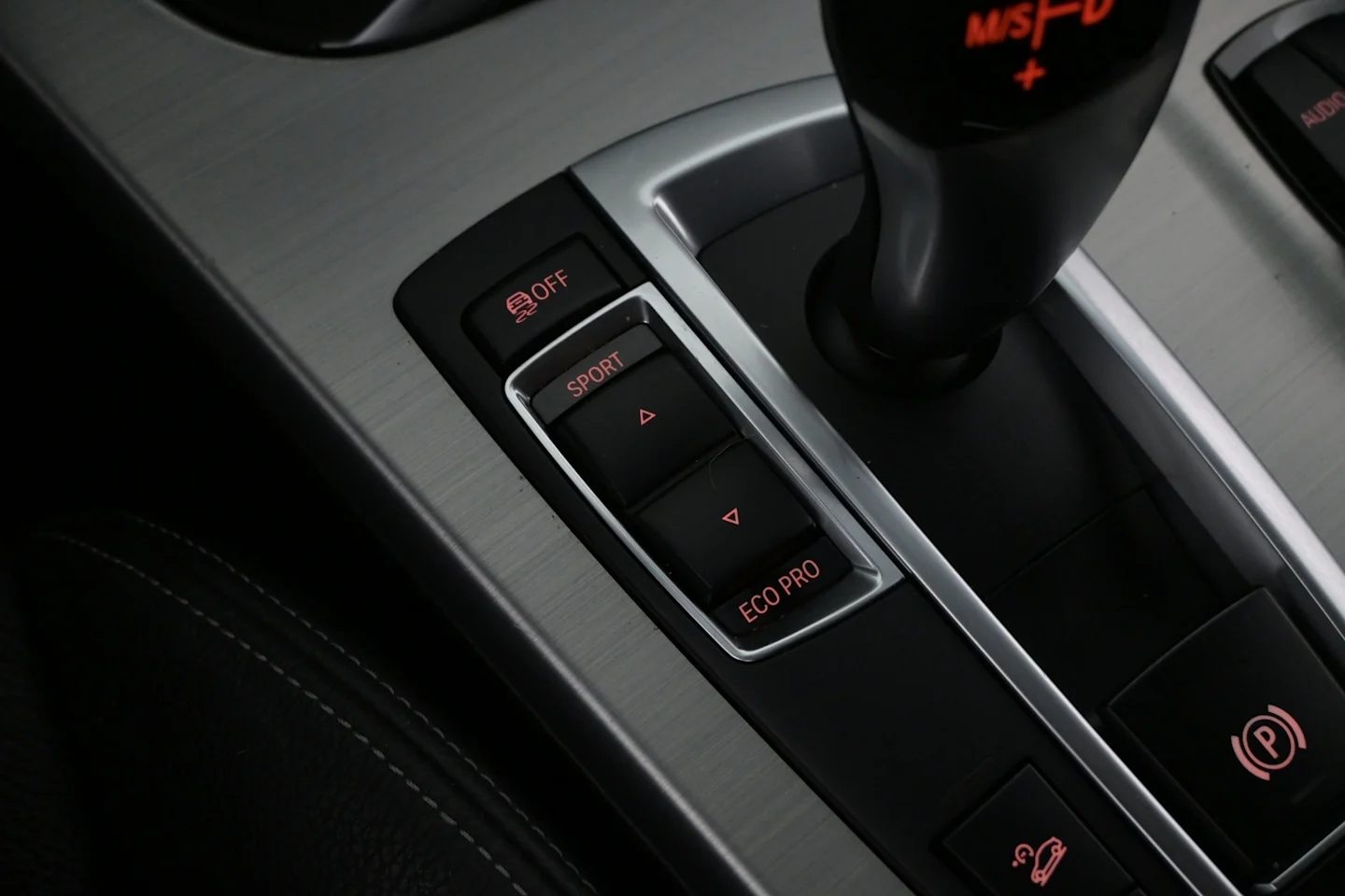 Car Image - jaq1CROSTet8S5oX10YG0
