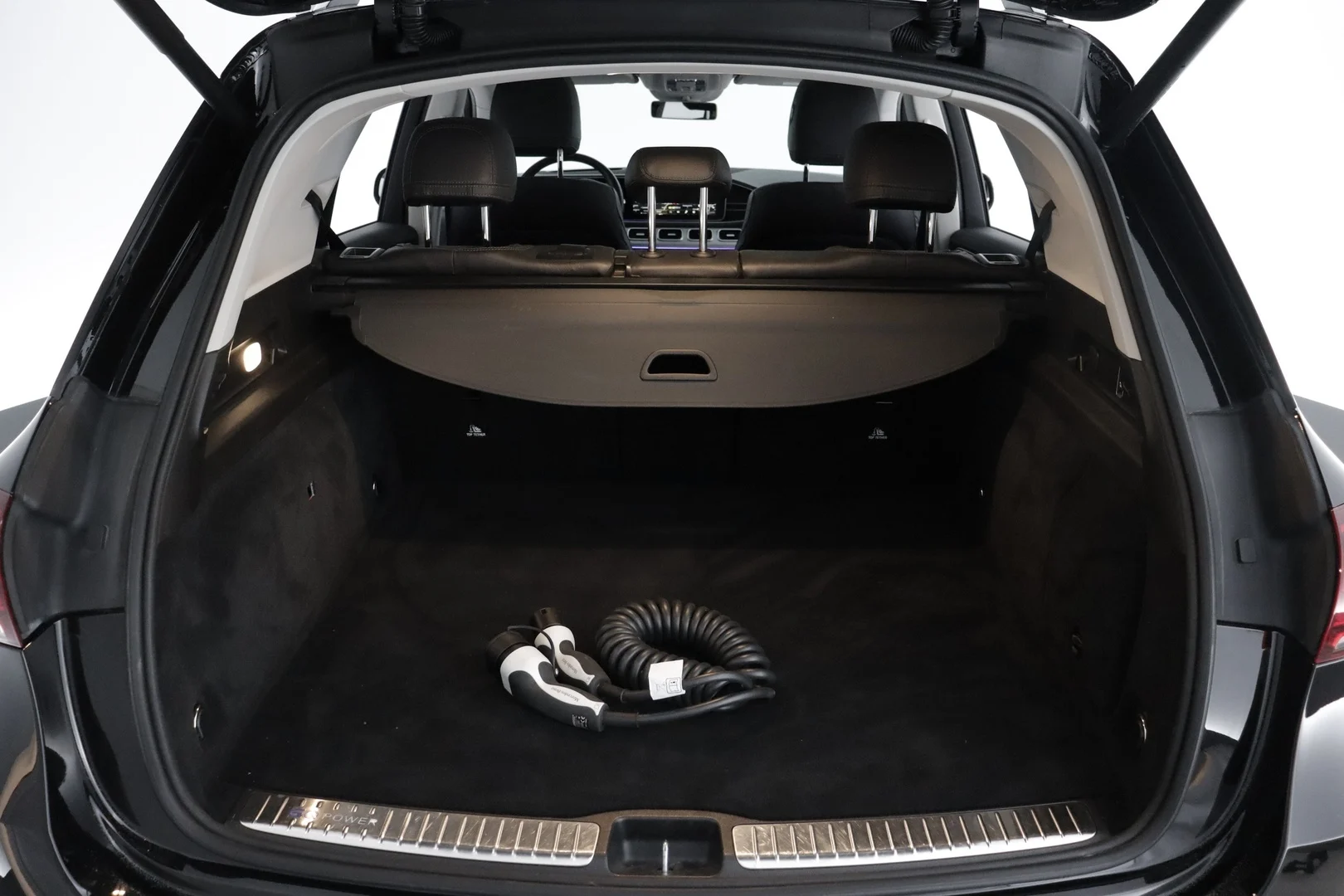 Car Image - 1Tg51fZGVsN8Hs3No6SxL2