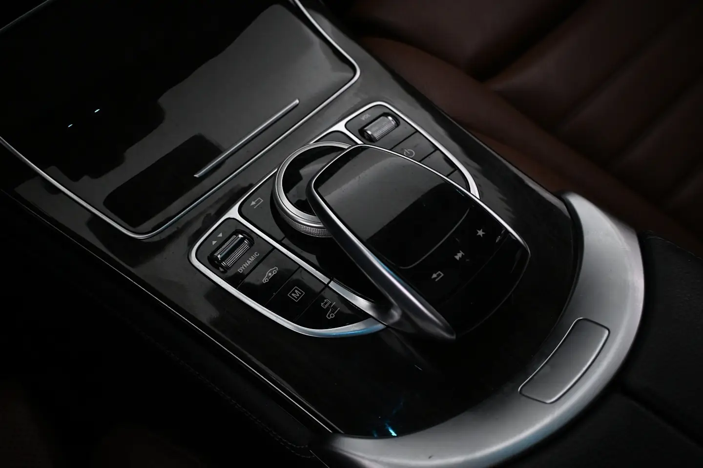 Car Image - 1IWDlre7MUbpkIJk9drEsi