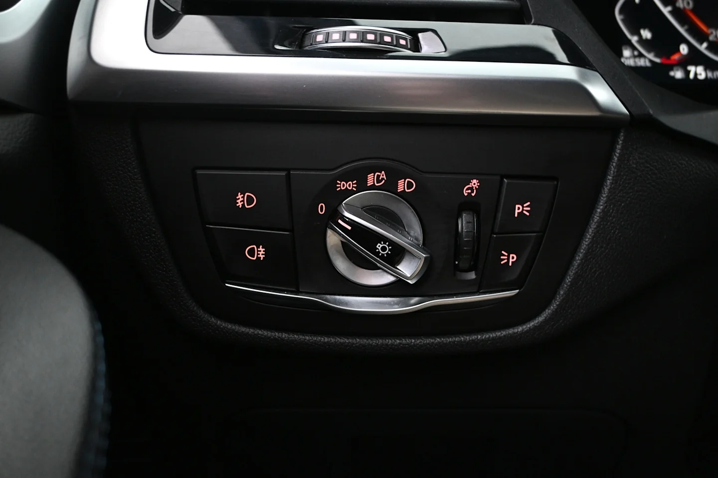 Car Image - 3v7Ro4vZtNZbV4eFfTMxqV