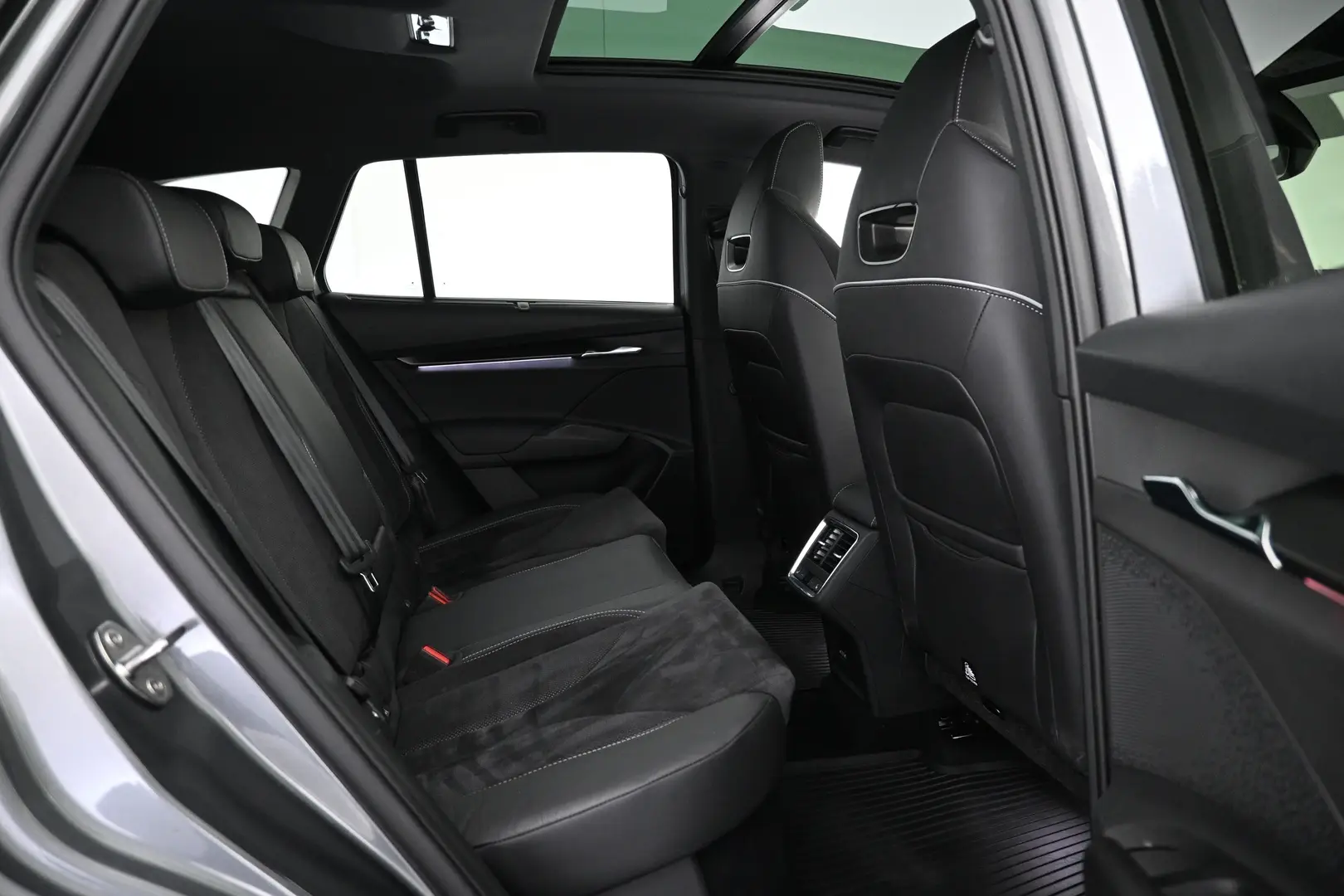Car Image - 41FhQvNMC29ijJHXqPp1nd