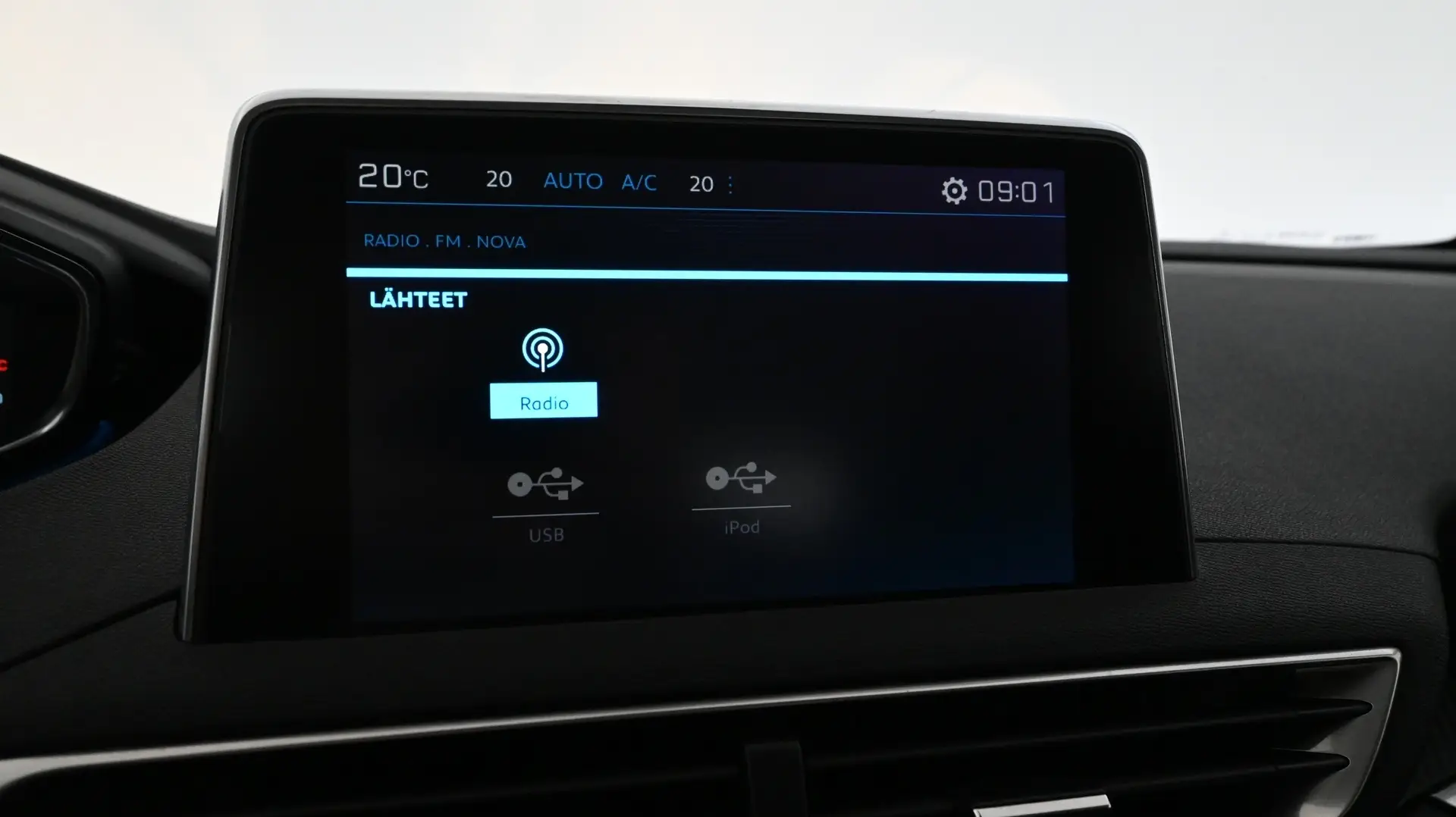 Car Image - 4ZQe2mzEq3YhB10Mxc7mvJ