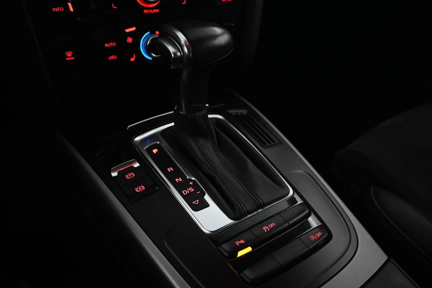 Car Image - 6kpfvQDEKedfsMrn5d0Ei0