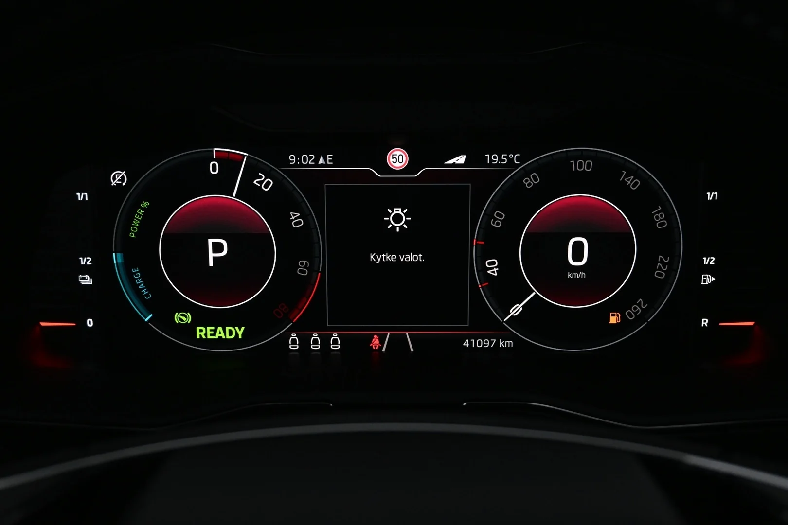Car Image - 6VsNeLLzfiC2JWBE8ZBwHG