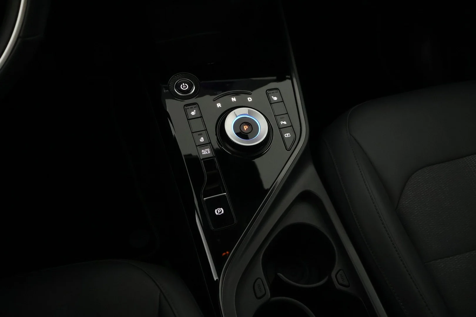 Car Image - 3jfgTCZzN1HKSaAFBK8vmn