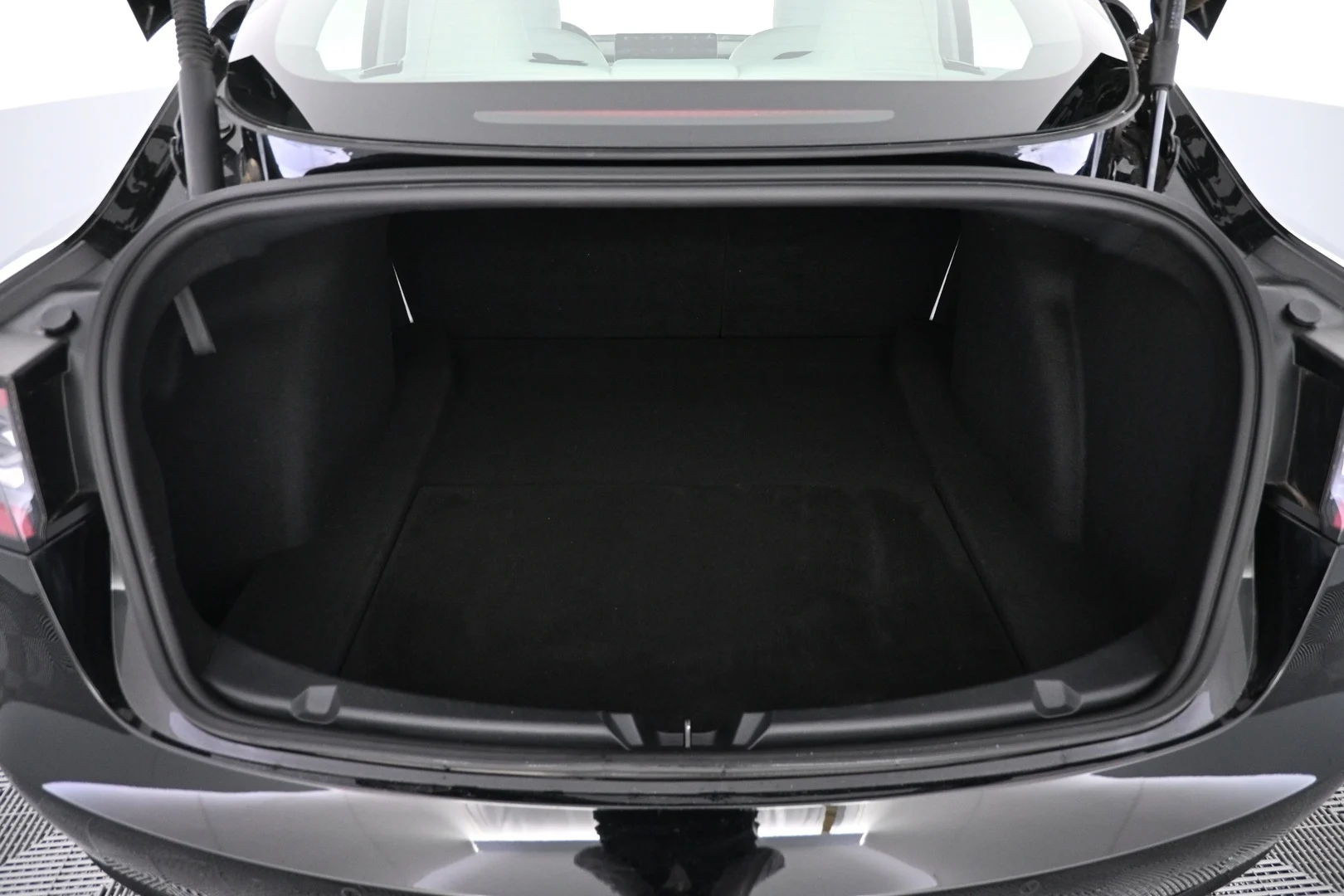 Car Image - 4TVkLuErPsm3y9YLV6Nelw