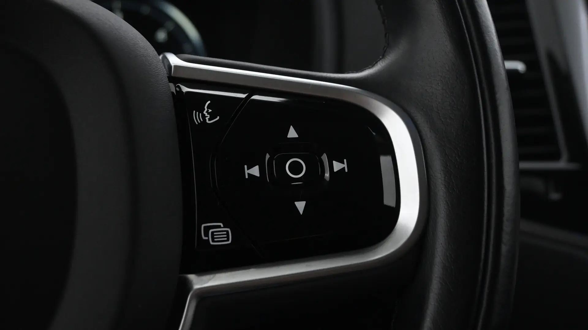 Car Image - 1iFaSm8cfhKBSjtSmPGvg7