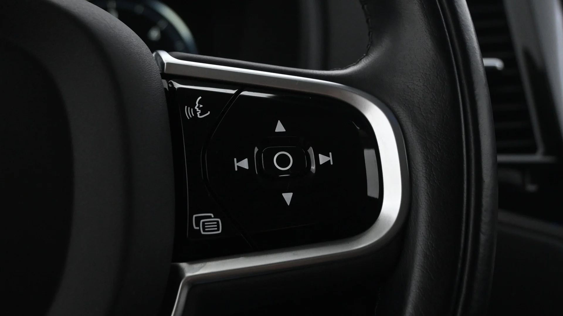 Car Image - 1iFaSm8cfhKBSjtSmPGvg7