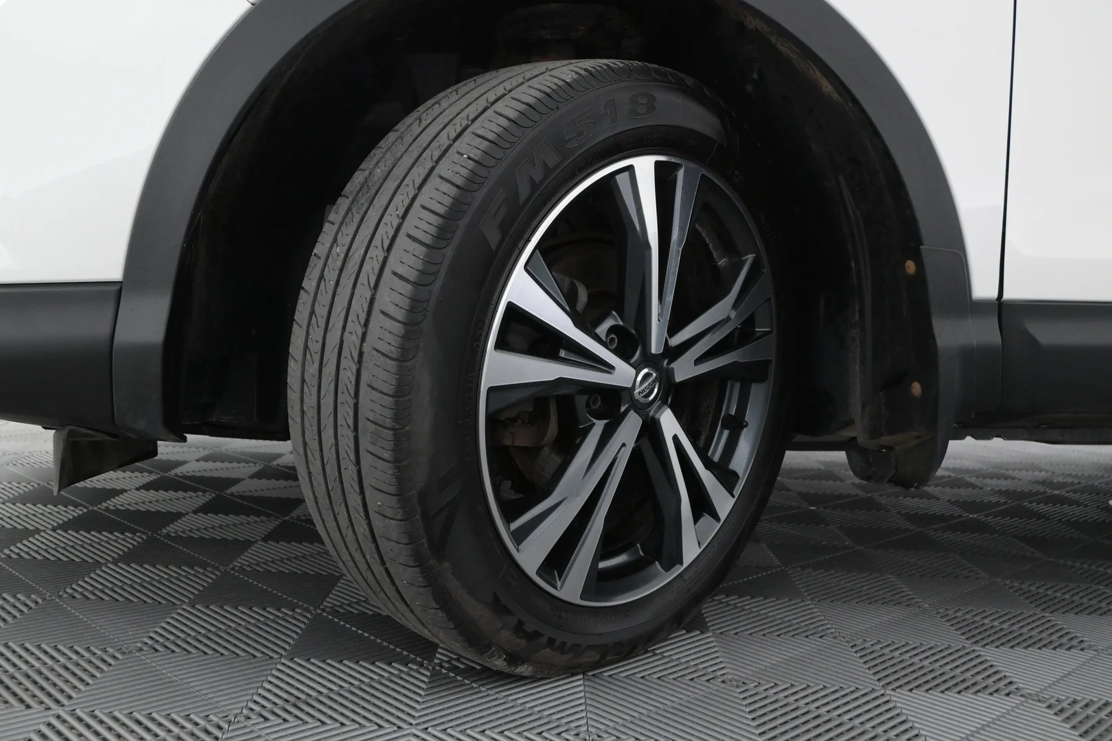 Car Image - 60eMzOs4IfTk0InL9cJWv7