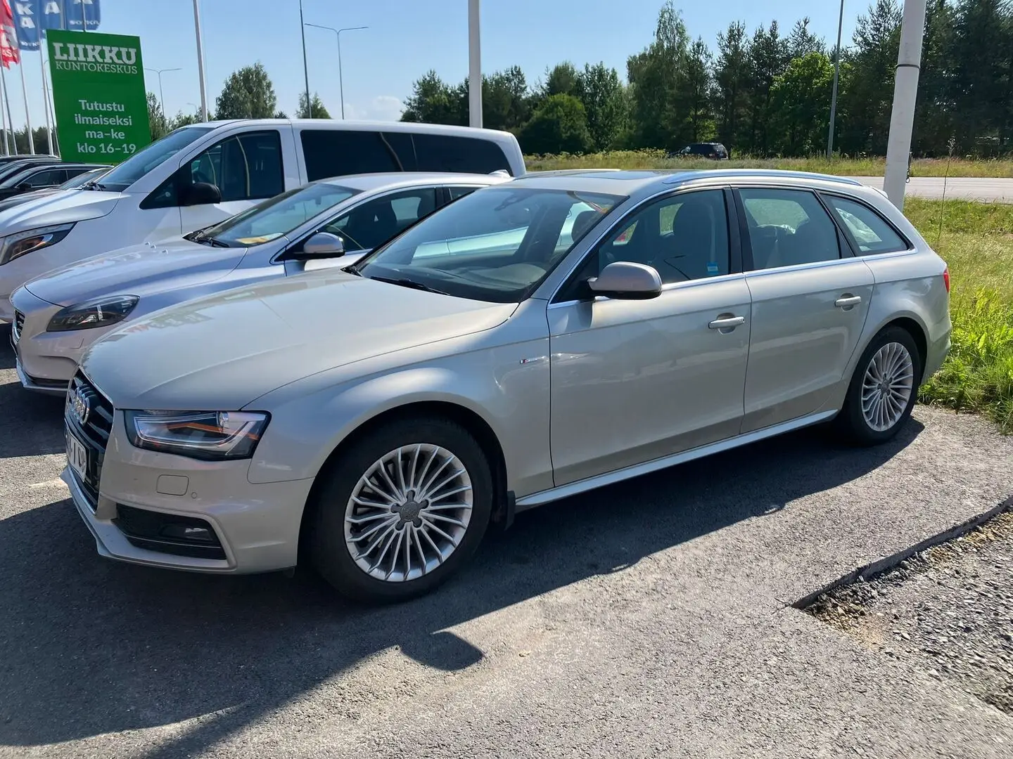 Car Image - scaeU4us1dGkNMtWL3vbn