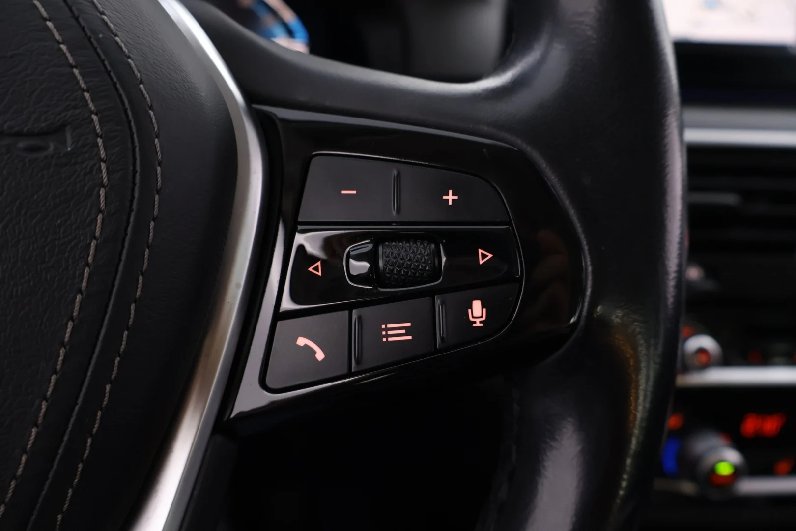 Car Image - 45Pg6pQFJFKP1jvEuqMgTC