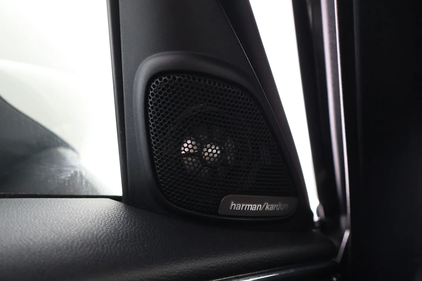 Car Image - 6da26LLYS5MV2oKUA1M9aV