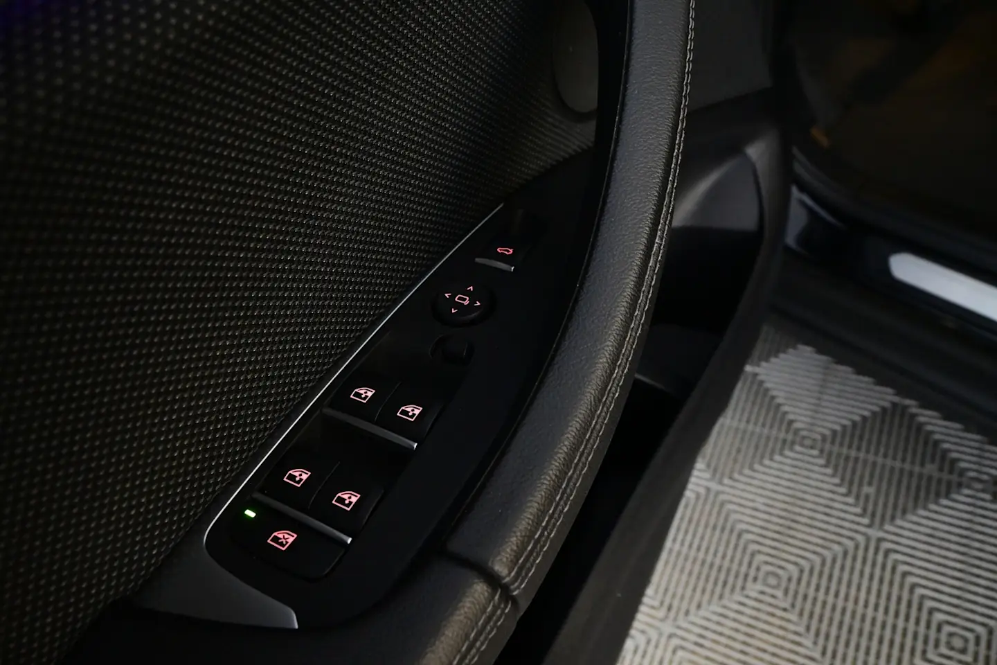 Car Image - 5pZMWqAS2cWkCkTuKMNjTj