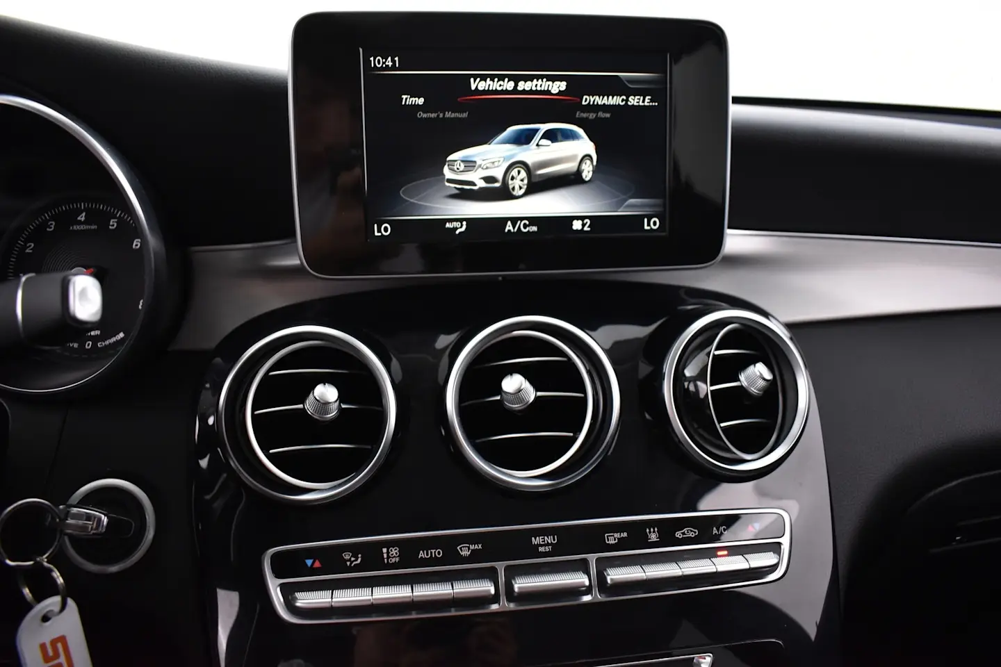 Car Image - 7HQq3MOQRnGI3ByDvxHblg