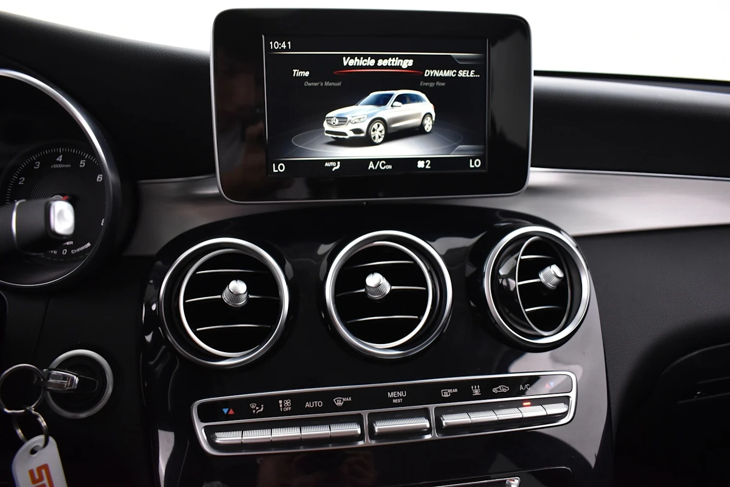 Car Image - 7HQq3MOQRnGI3ByDvxHblg