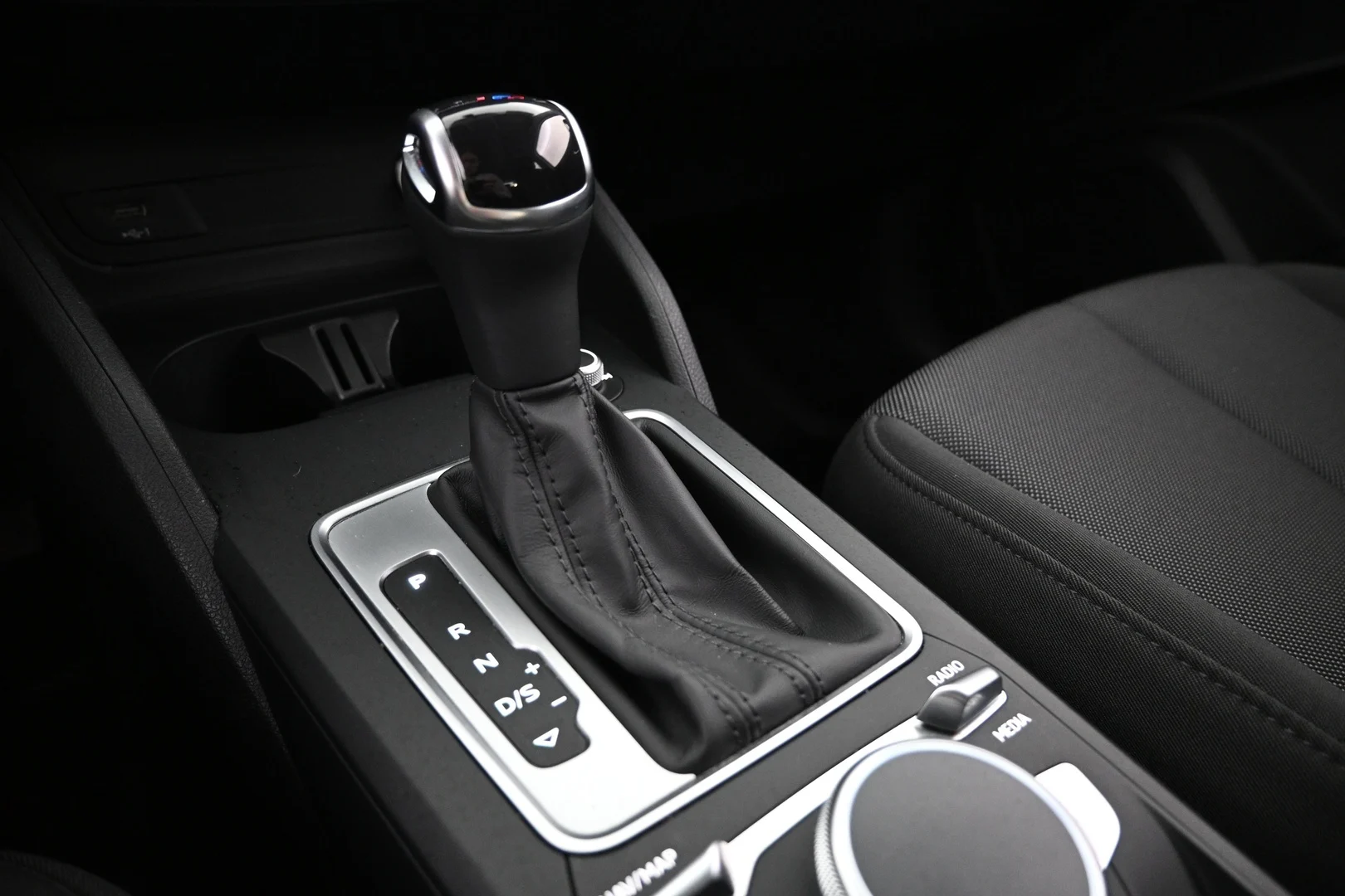 Car Image - 2g4cY4YqXgnwoXWvx8WBMH