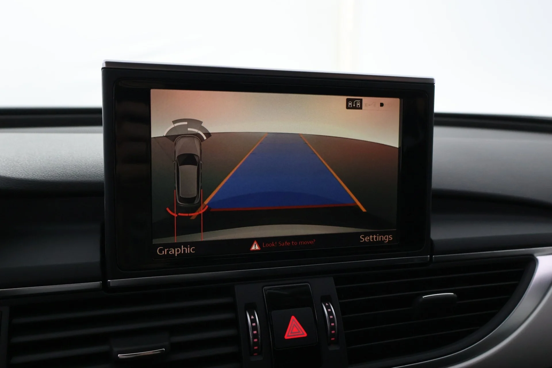 Car Image - 2v7q50pdv4KdLbf2IxBO8Z