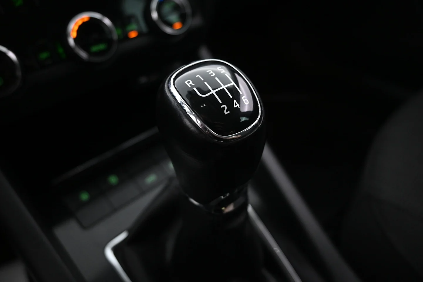 Car Image - 1feiueh3UlSTFQ7zEyUyUd