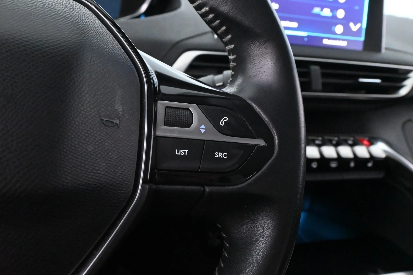Car Image - 4LB8PbqiPgEW8SlCdYgdld