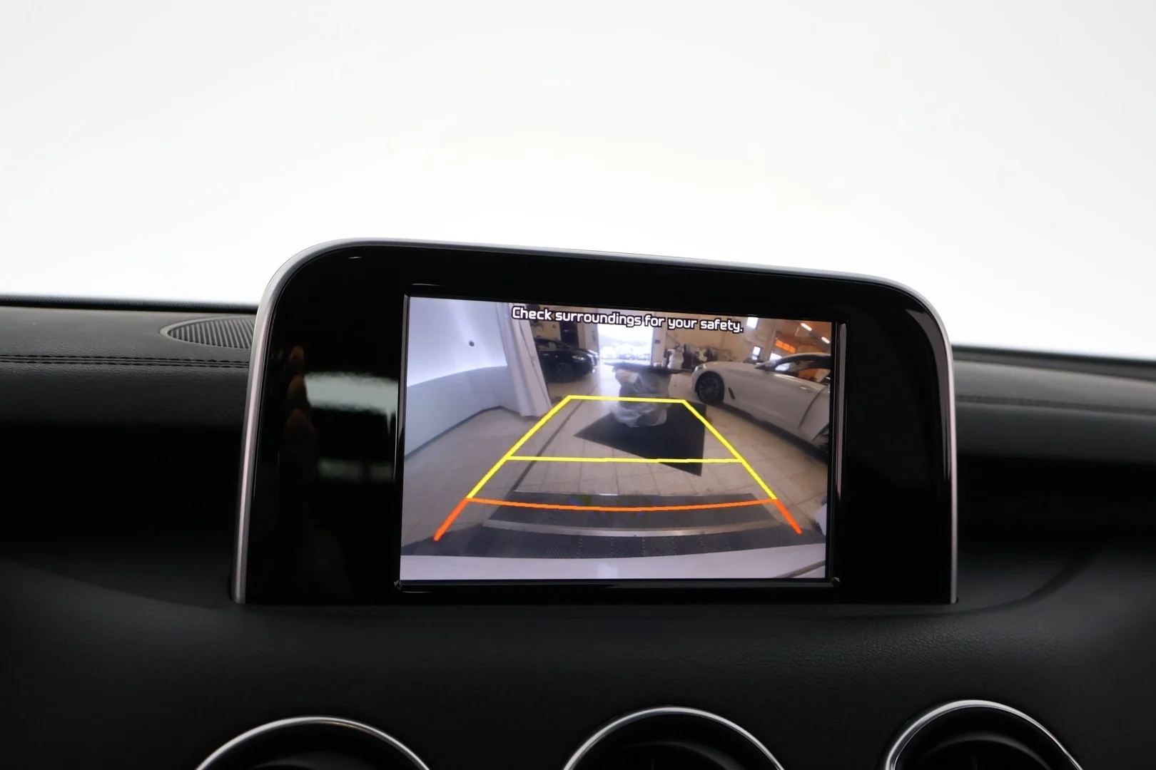 Car Image - 3Nnq1lwnS3l5zAJZ5hVF5v