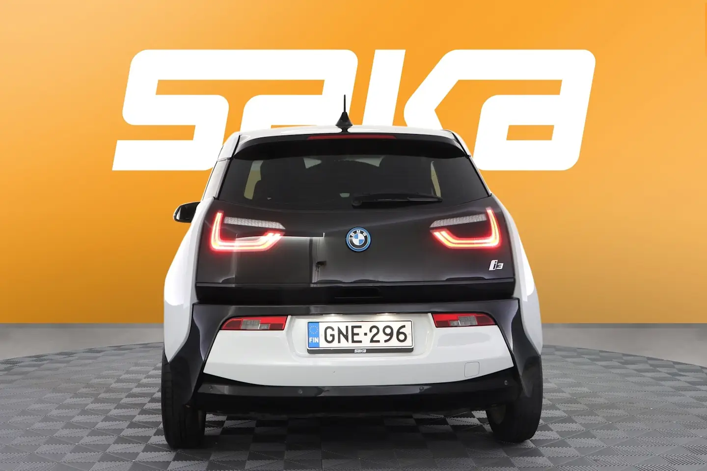 Car Image - 5O0oIB1f76HX5tRnqiEFp3