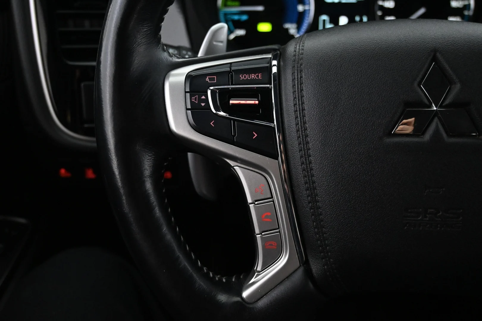 Car Image - 6thJ1tBrxWQXbhzIJNhpiP