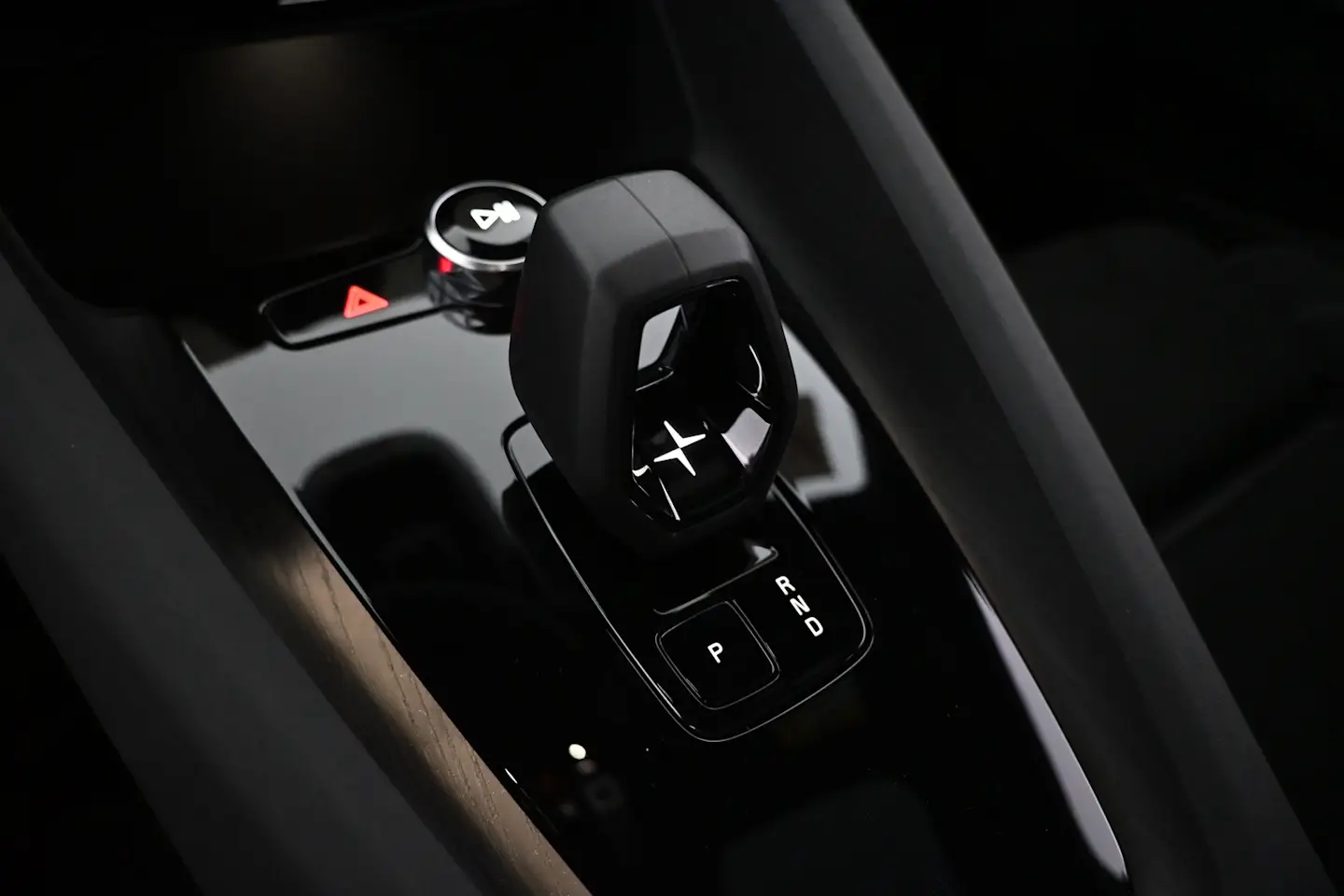 Car Image - 1hvyp3JifpcKvsaB6VVDua