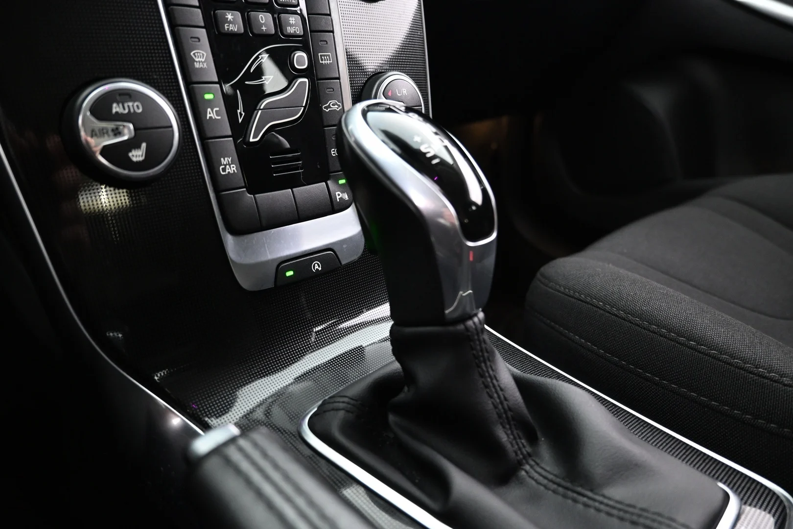 Car Image - 4vKvj6LlbZ8DlOZUPu7u0I
