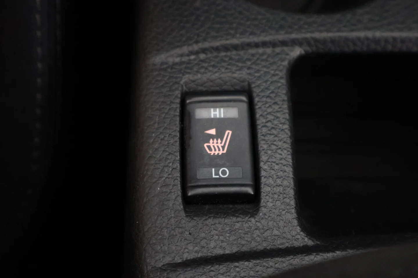 Car Image - 7l2MUxzMMZWmWiRGr6okj6
