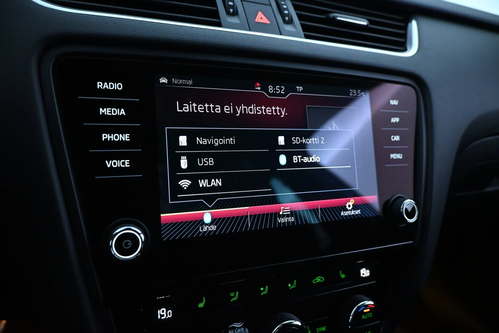 Car Image - cv10tFgoMR17Xz4XF98bd