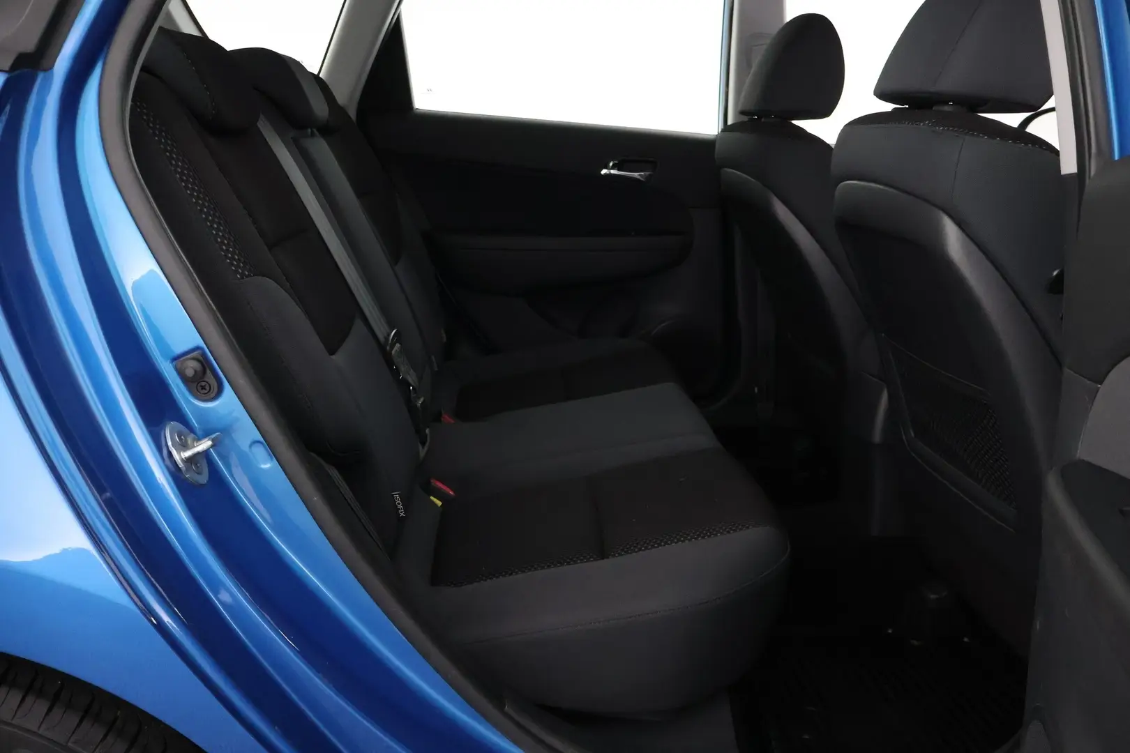 Car Image - omtN7RcoENpy2K4s4cYC6