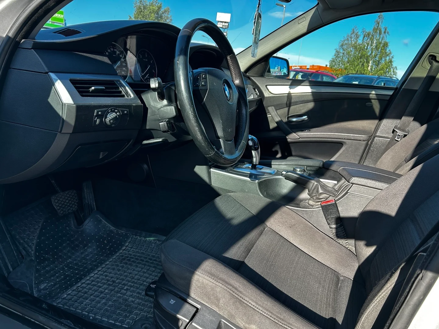 Car Image - 4nh3NScKwW0KAC8uialAT2