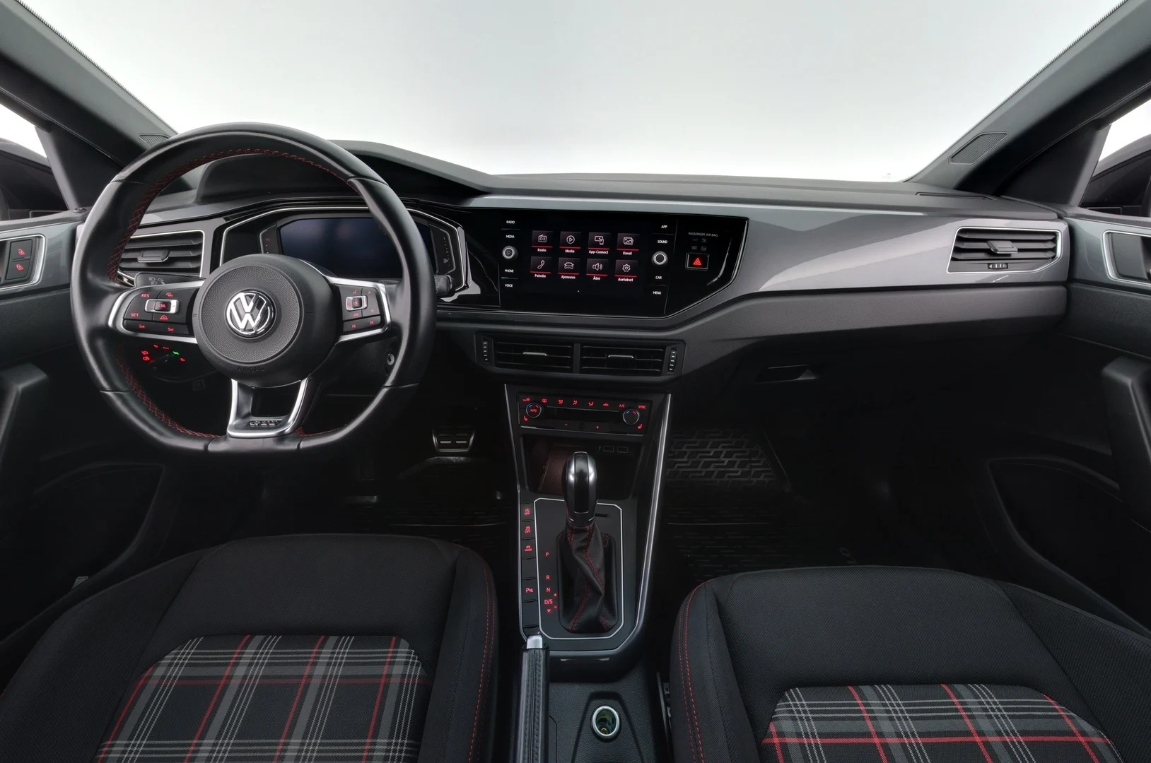 Car Image - 5D5q2WmWw8I2HxDoPS5c5d