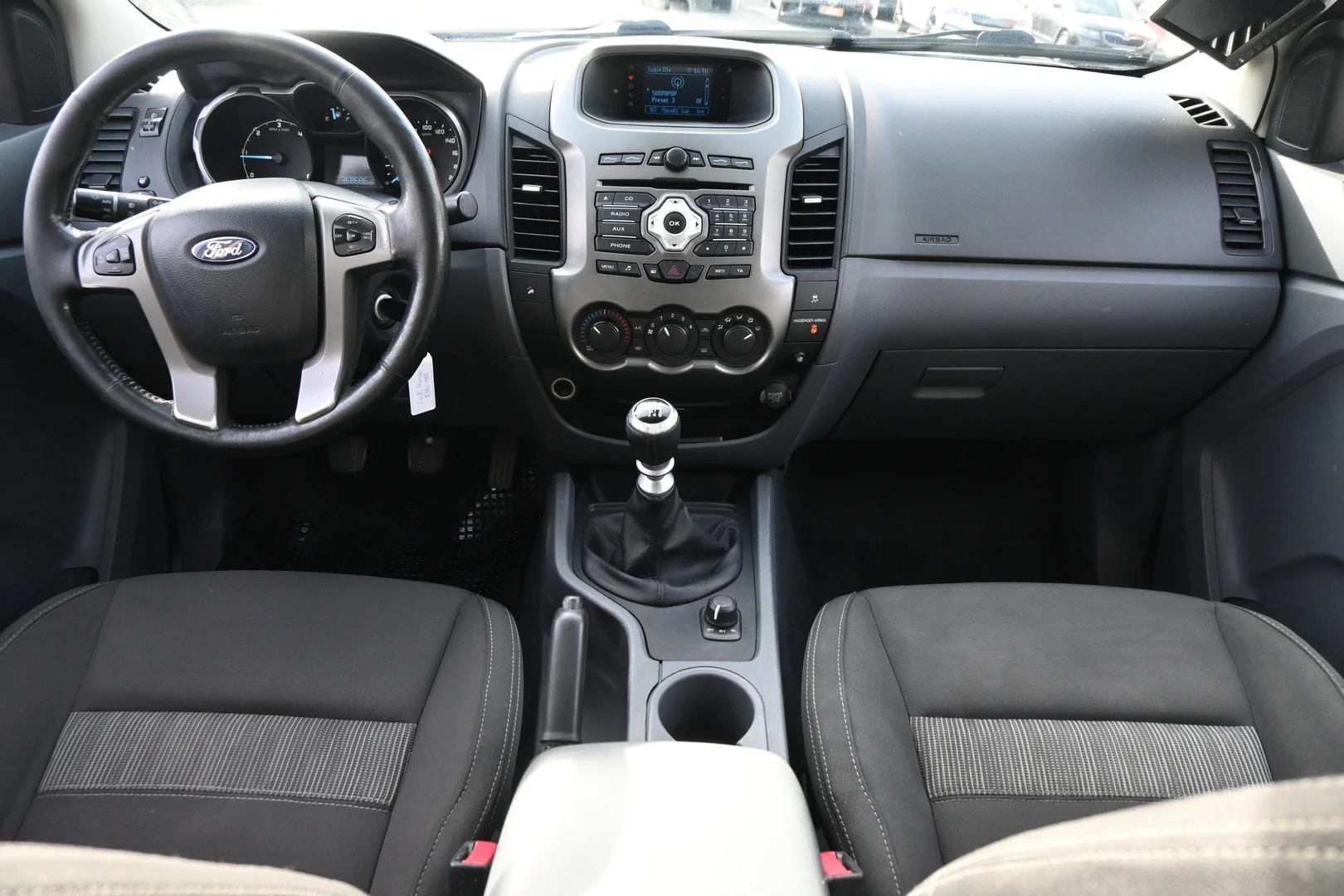 Car Image - 1S1YV34R5Fo63omzLqSFKZ