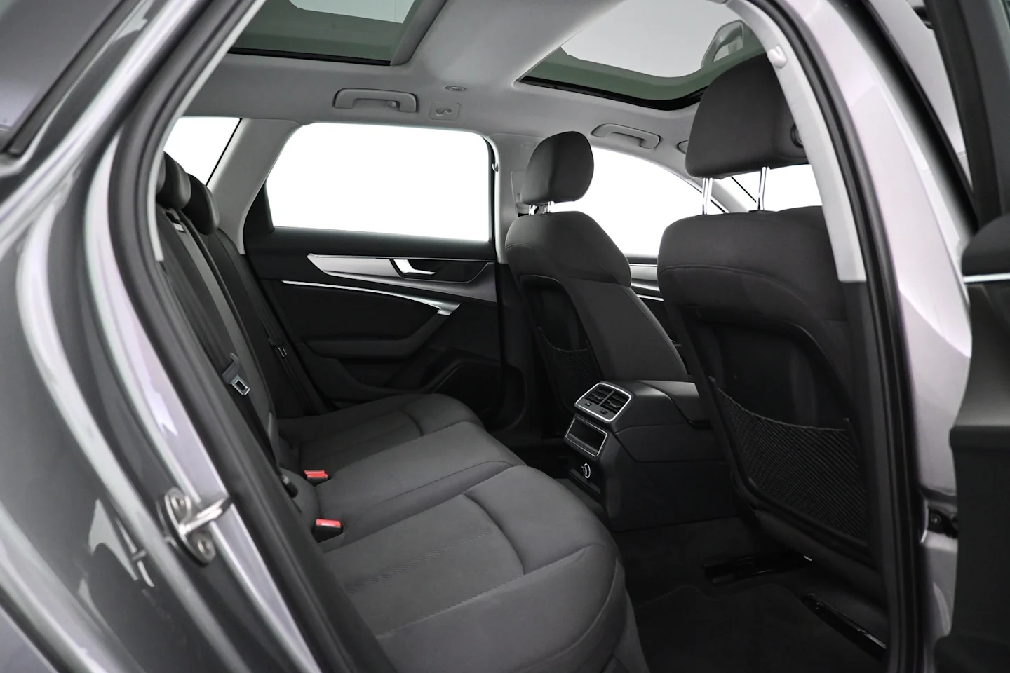 Car Image - 5k6ZUpbKTMxtzFBZfRBz2g