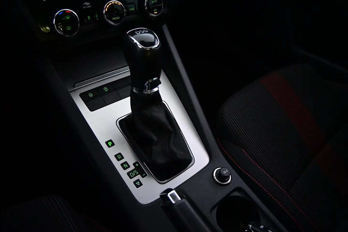 Car Image - sdPKxsGzL9kKH438wTOgi