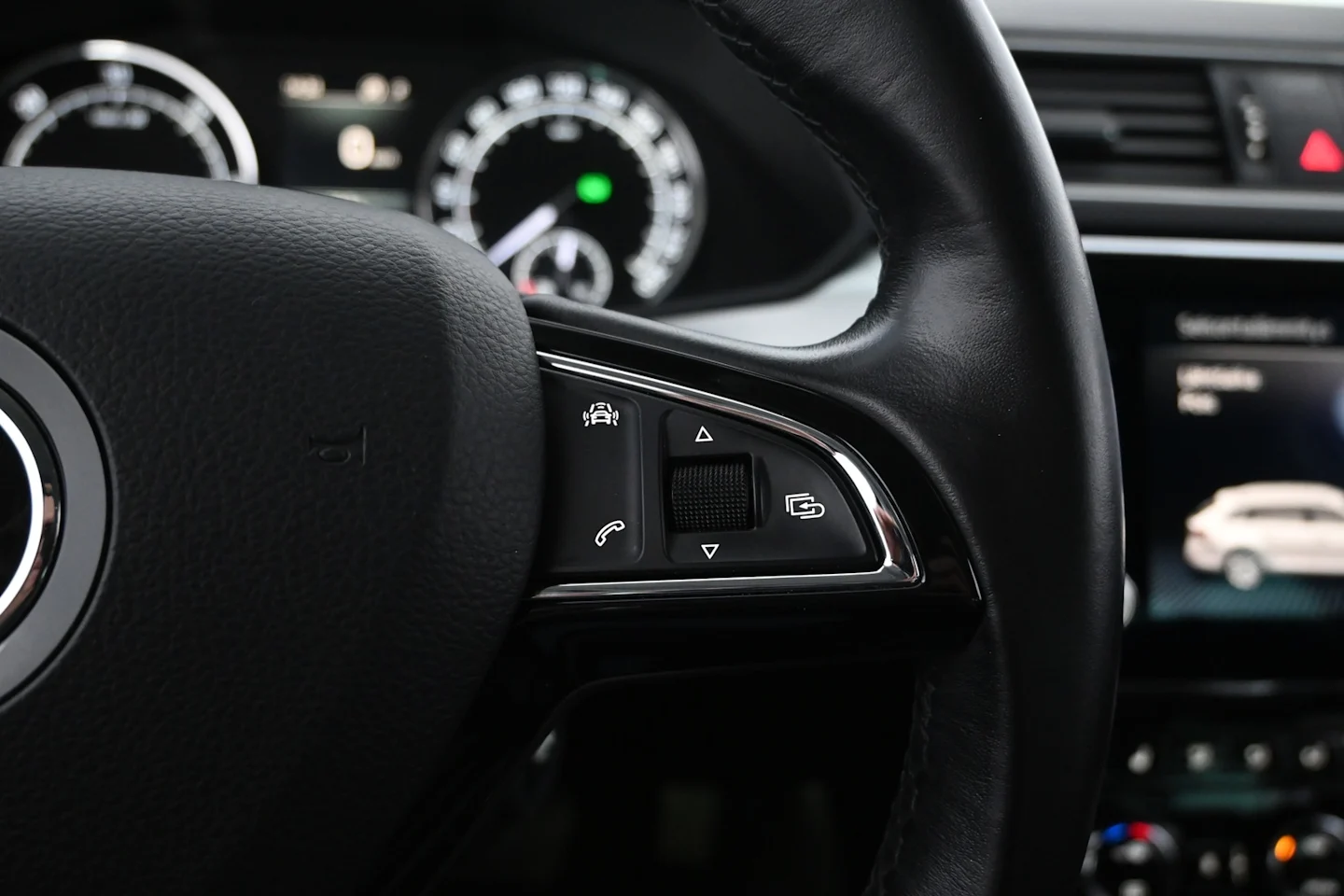 Car Image - 7Gl8gUIxWy4PEYteiOrI8B