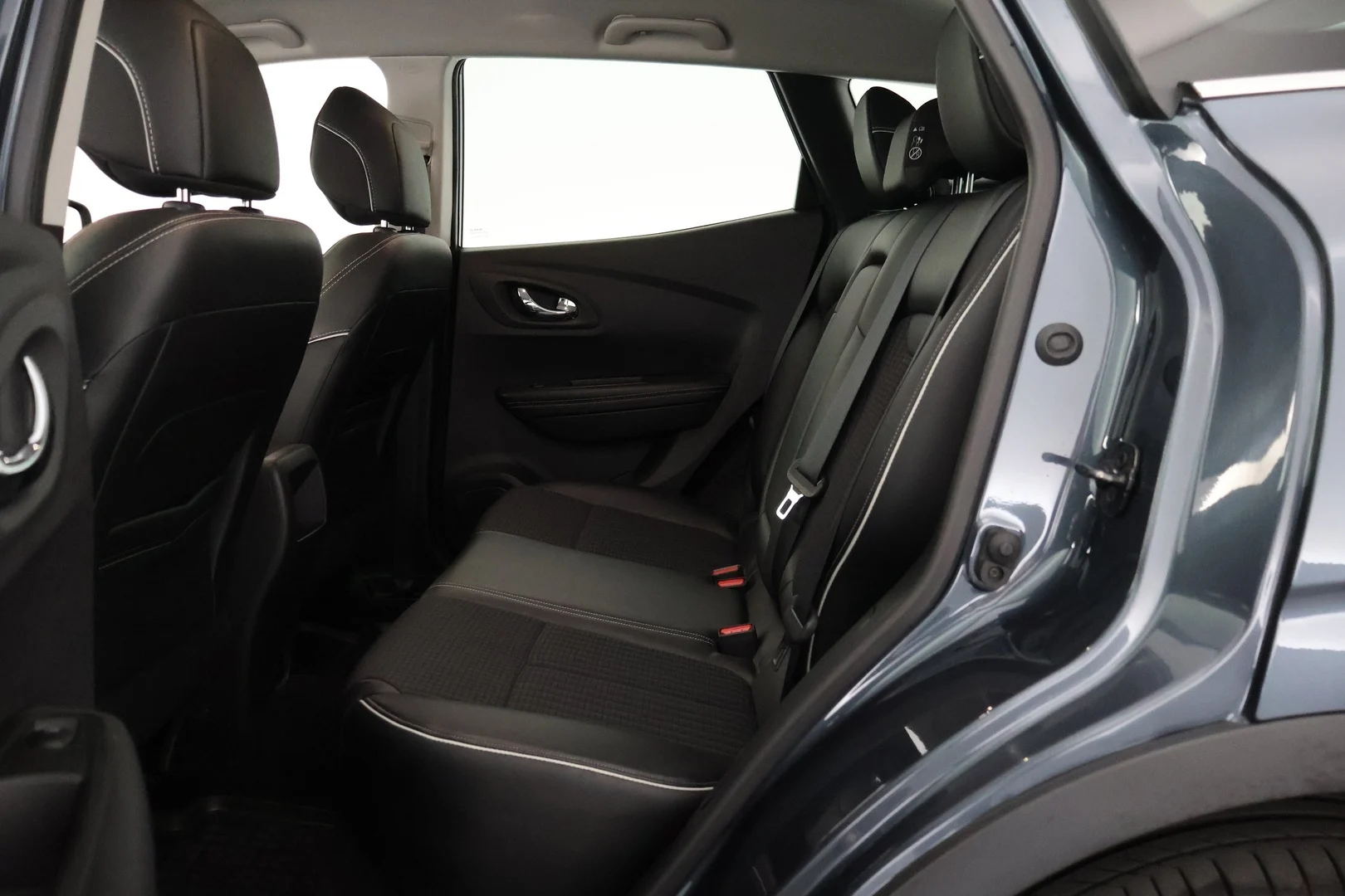 Car Image - 7gNPqmdEvCSMk00Xb3lSUl