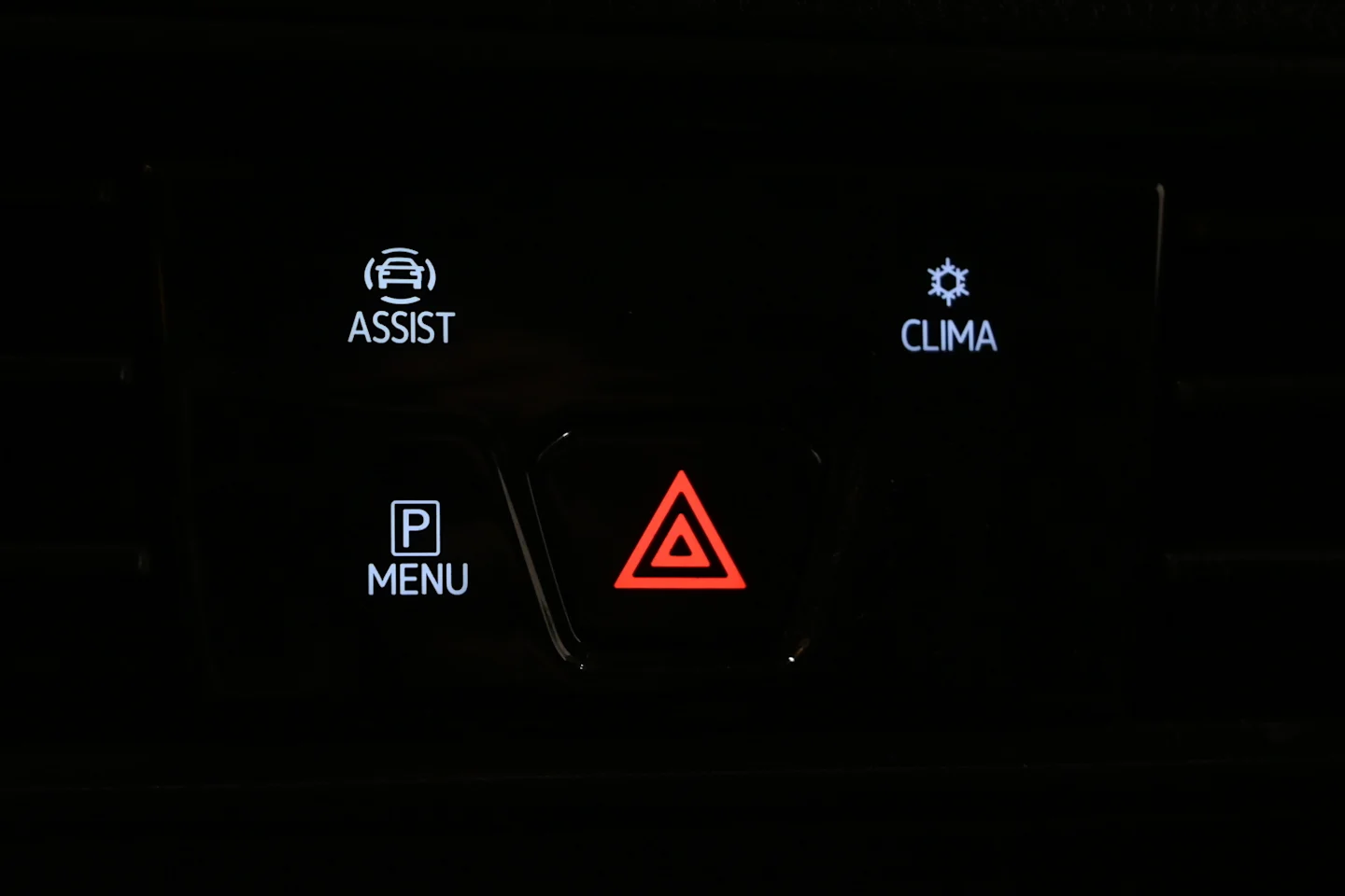 Car Image - 7hkx0H0P9CJYX2jg3IoiO1
