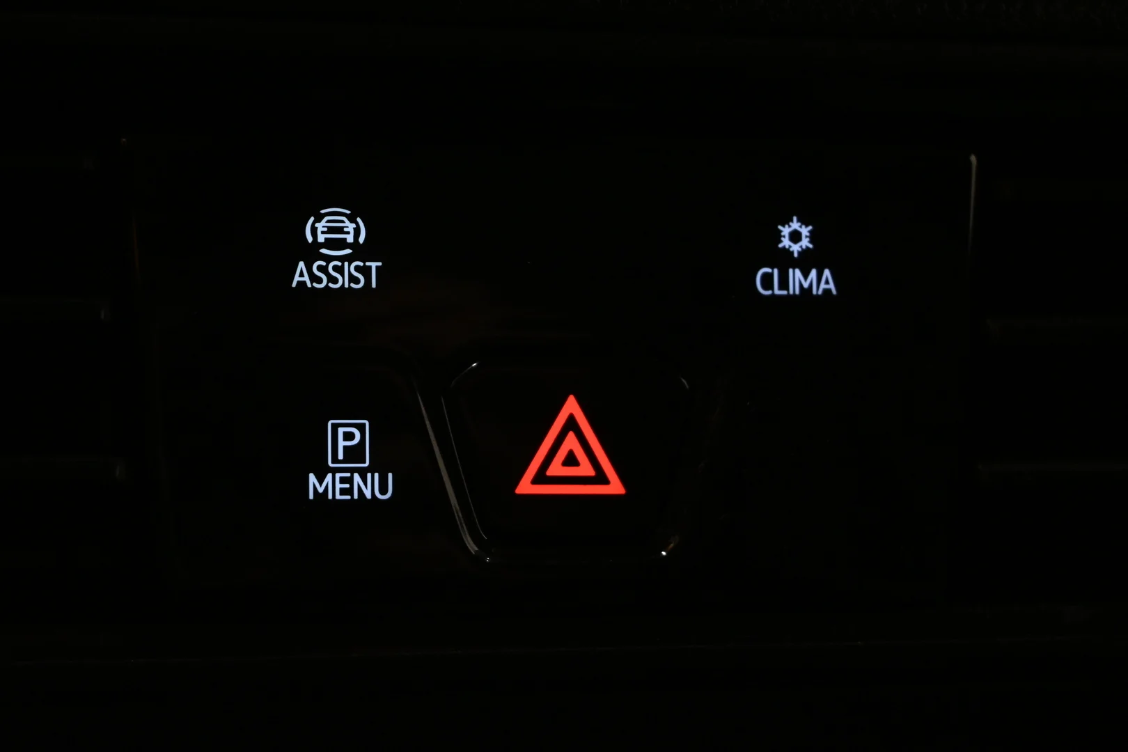 Car Image - 7hkx0H0P9CJYX2jg3IoiO1