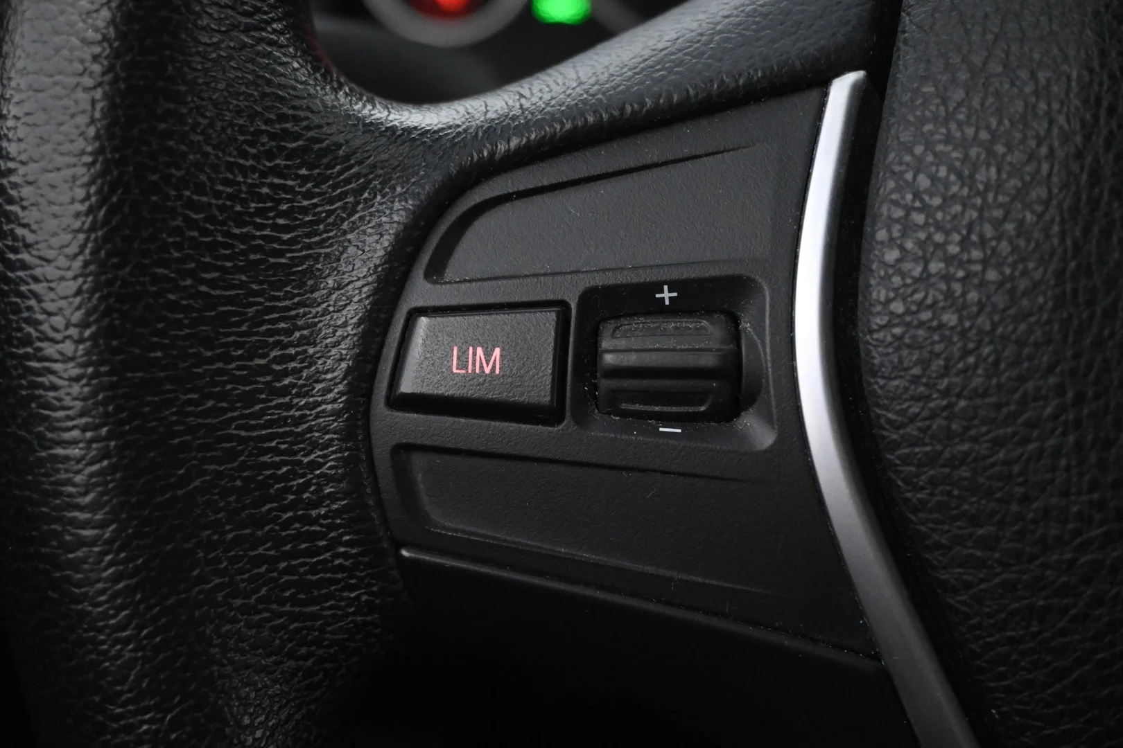 Car Image - 4Bc0s4E2oELbozfgWPtjBP
