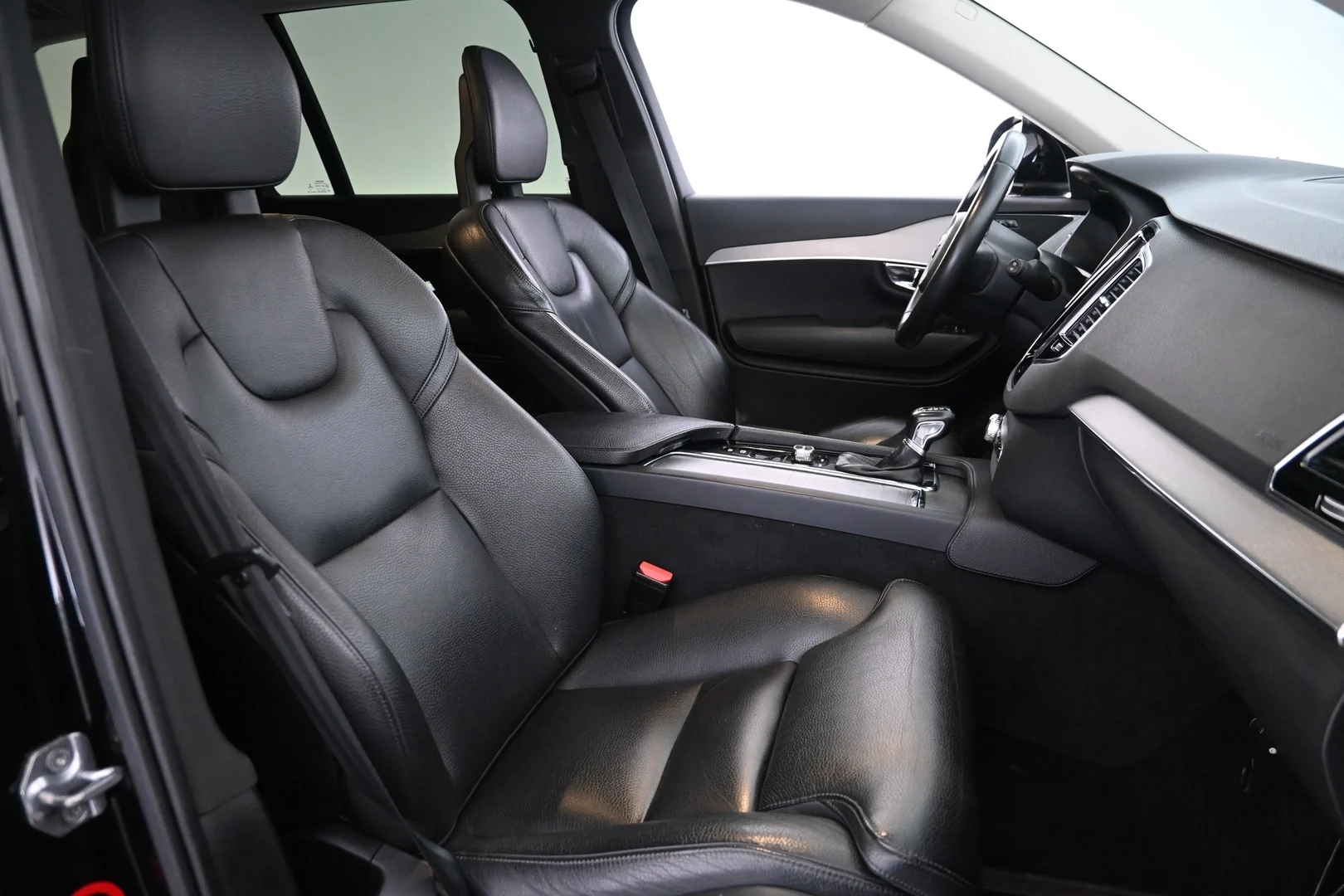 Car Image - u2XPAizXwWhnufjW9THcP