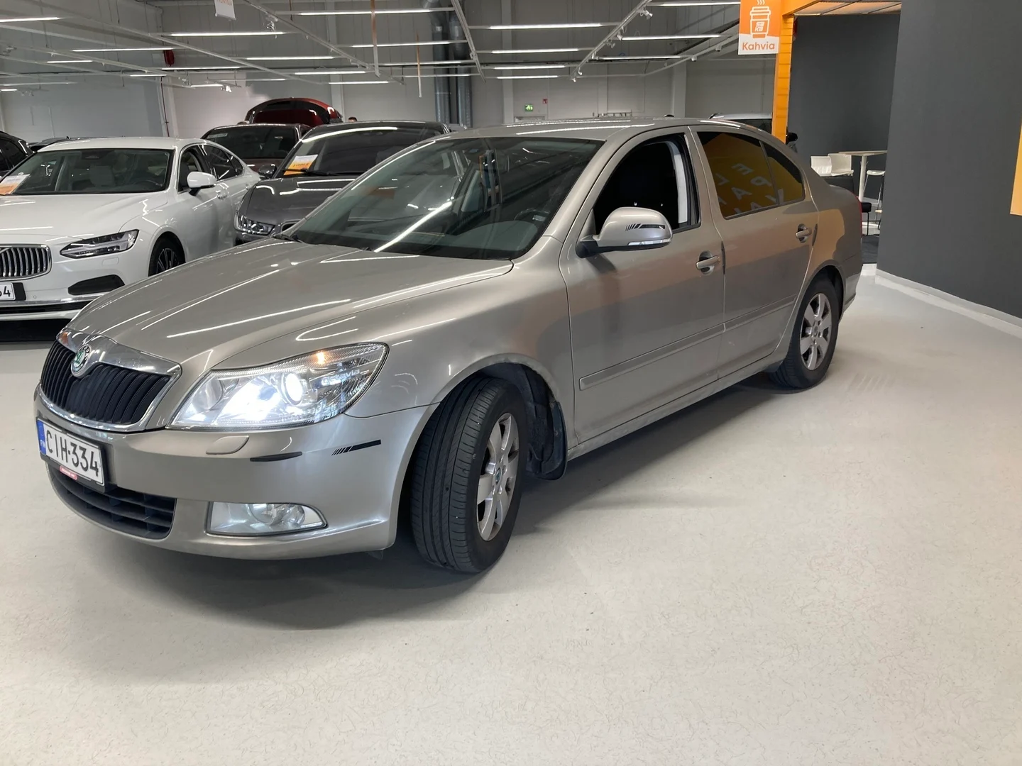Car Image - 4wNtgQOFRpF37BRuastcxQ
