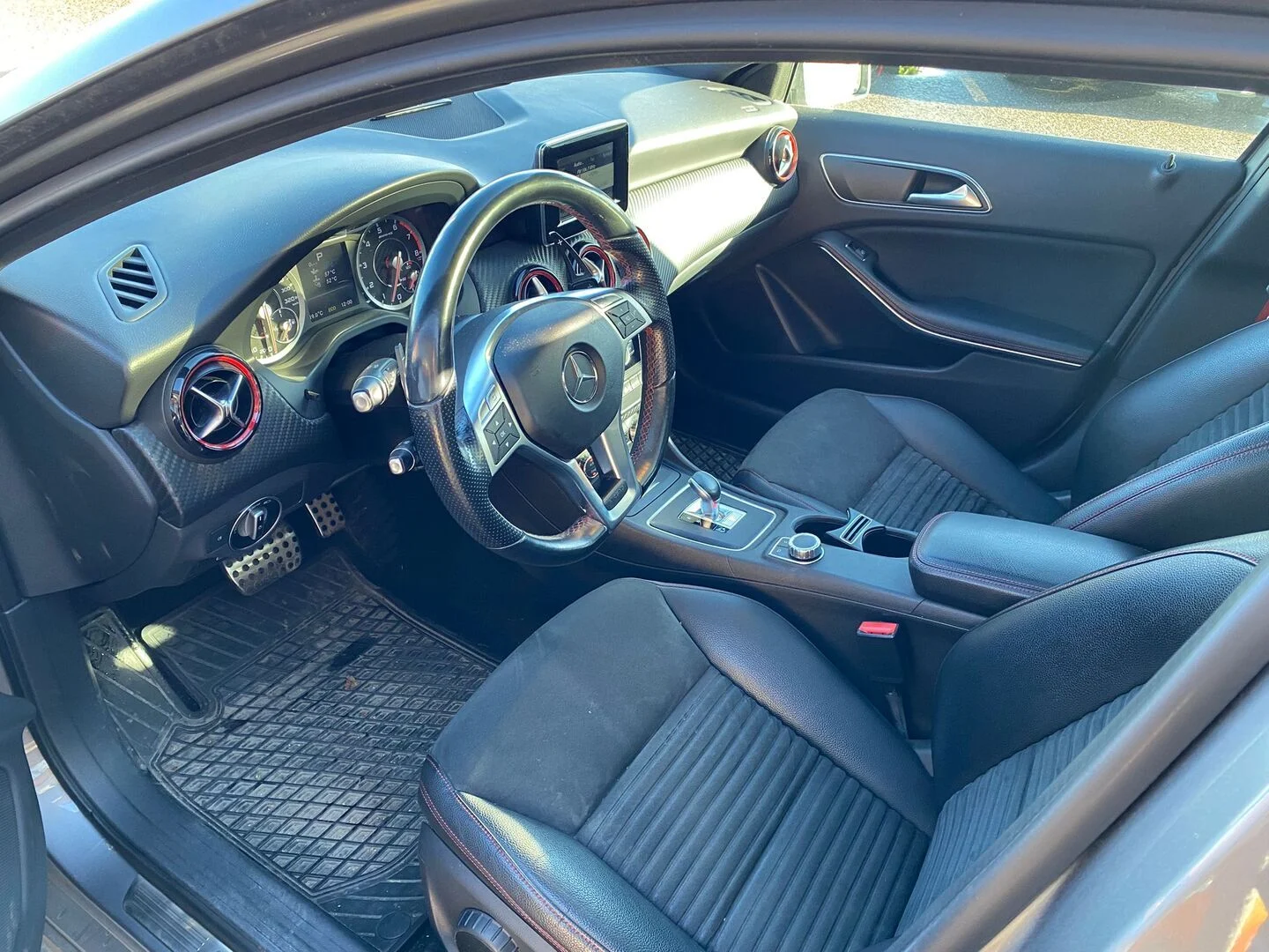 Car Image - 2cBXDODCJmDh6uukIdvVRa