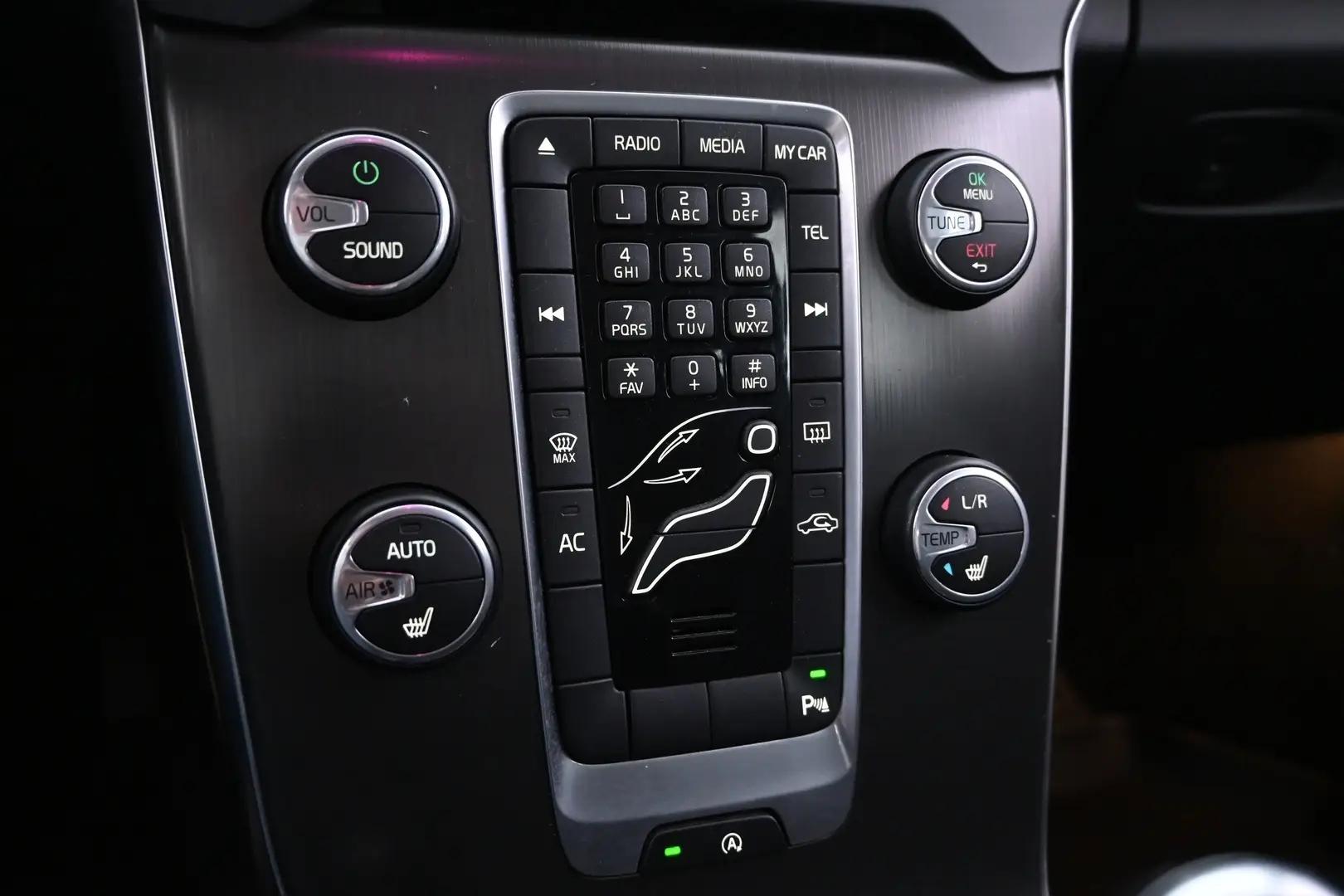 Car Image - 2XmsPidEKCJR1aWW8Vj6UZ