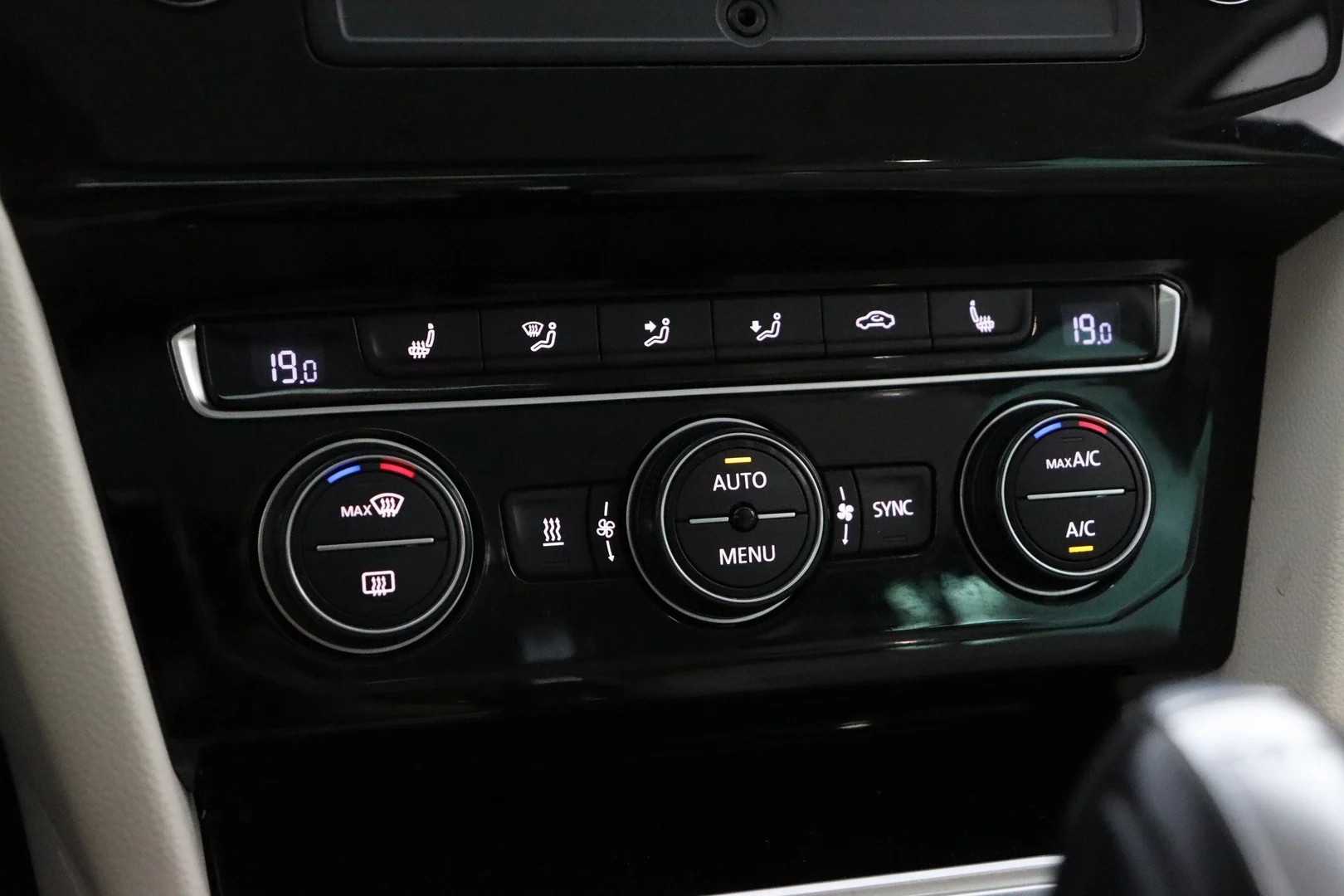 Car Image - 3G3WtRh2vRTf24j7uK9FS8