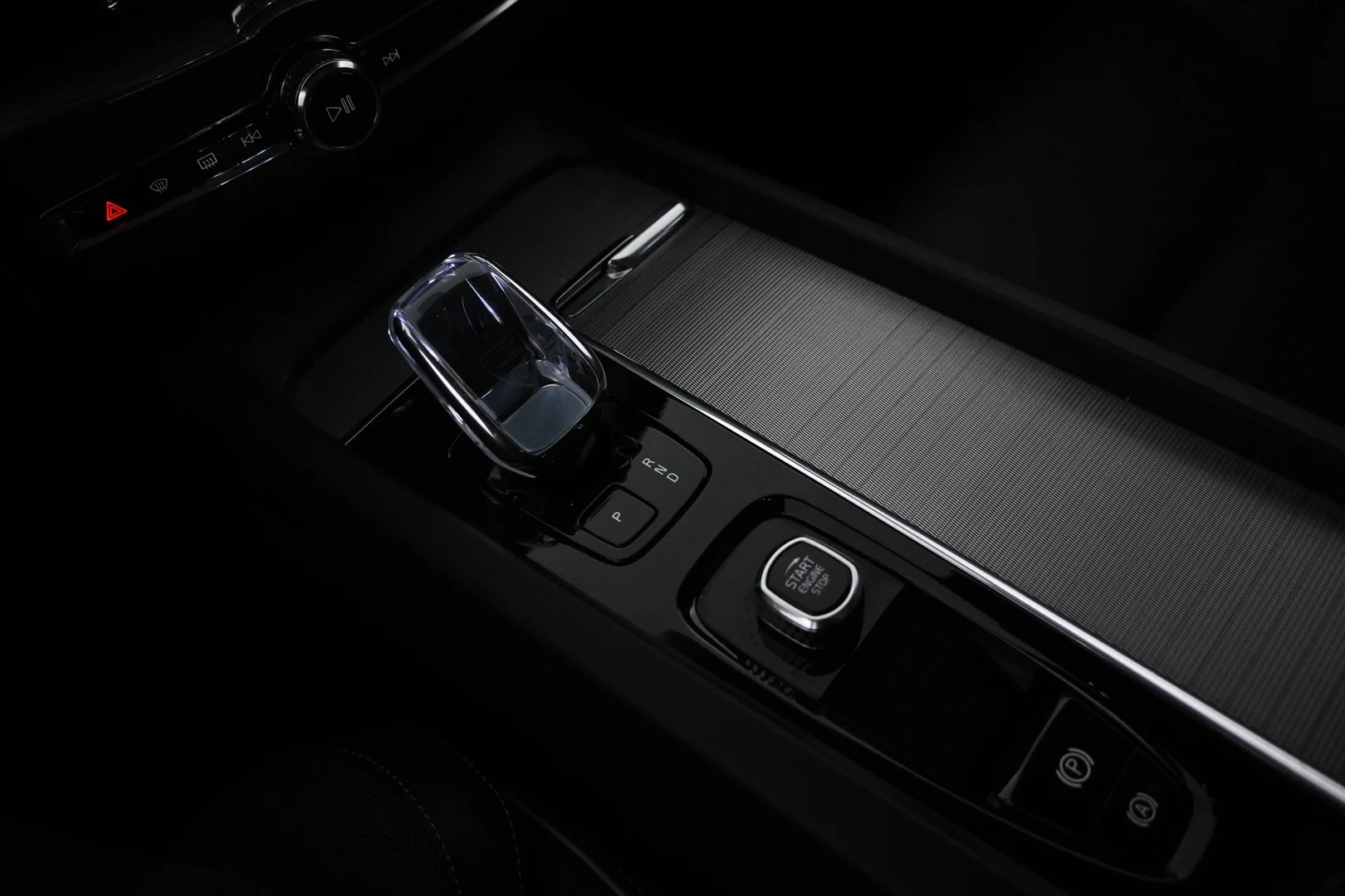 Car Image - 62Ozvl7IRMM4M4p69uTxHV