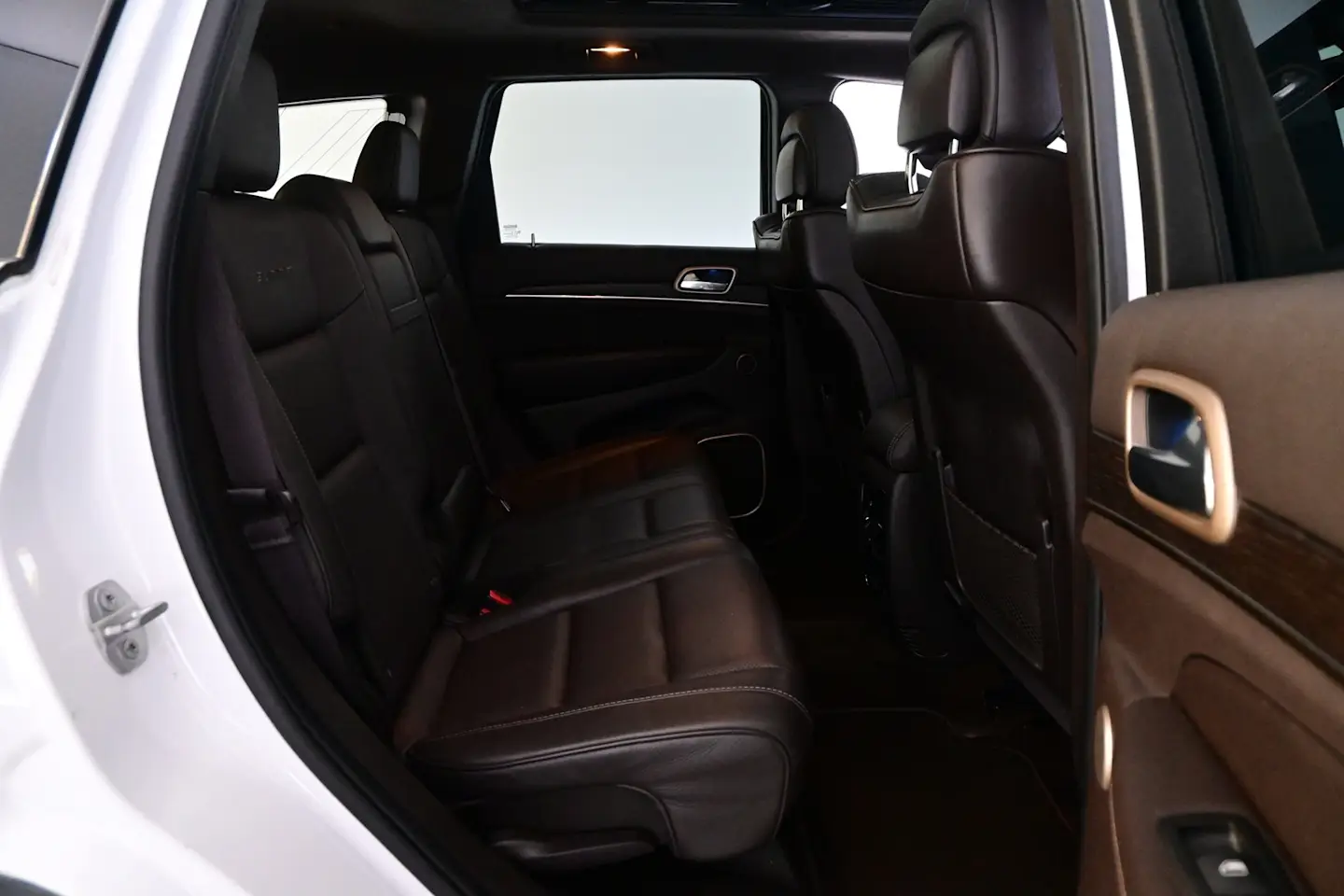 Car Image - 6qkJmFHvseHUFCLZQxjD83